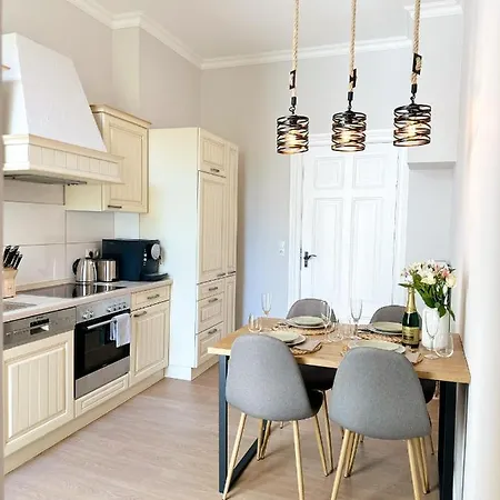 호텔 Ferienwohnung Seehund 빌헬름스하펜